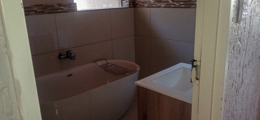 4 Bedroom Property for Sale in Kosmos North West